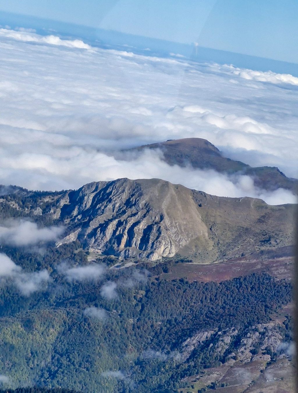 Instagram post from aeroclubfigeac. This post is in position 3.