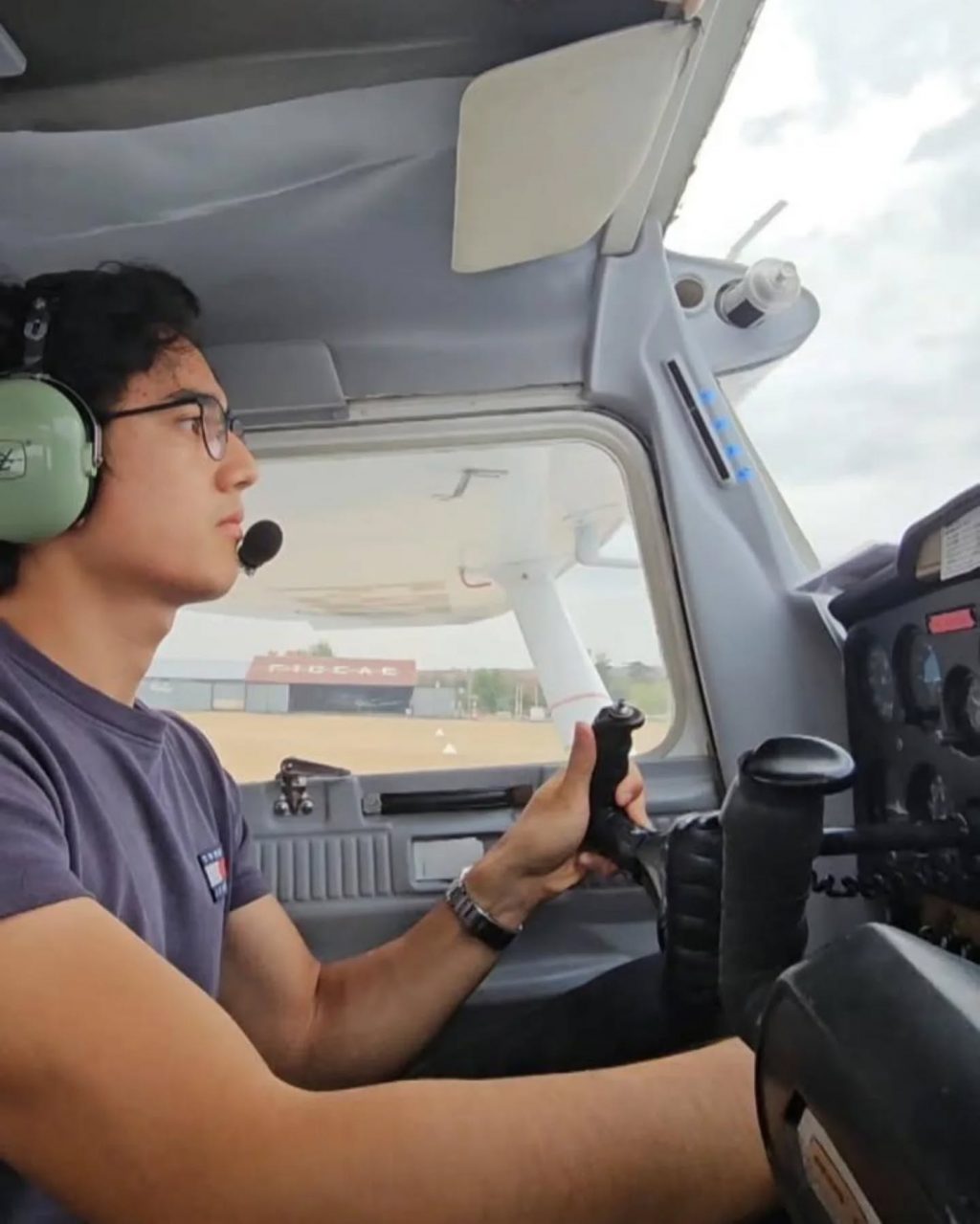 Instagram post from aeroclubfigeac. This post is in position 6.