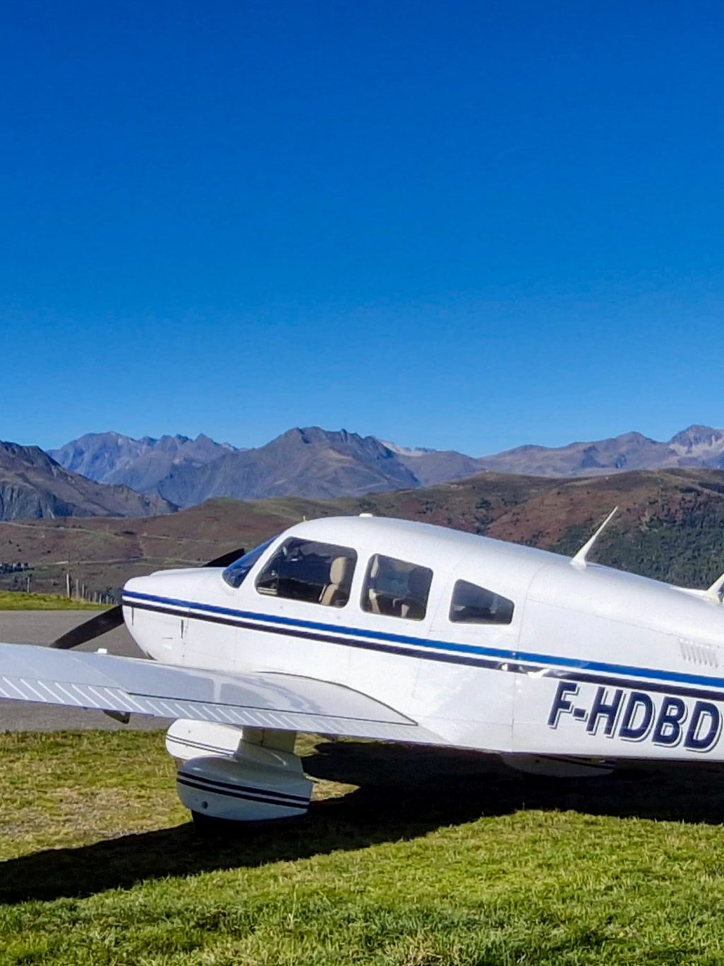 Instagram post from aeroclubfigeac. This post is in position 1.